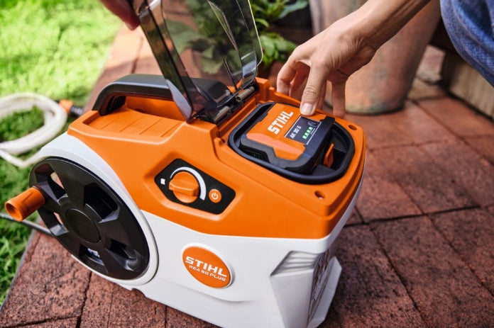 REA 60 PLUS Cordless Pressure Washer - AK System