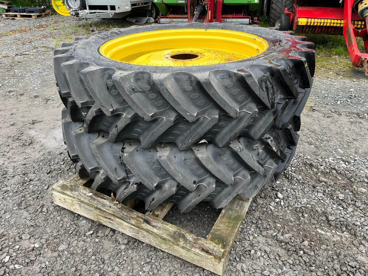 Unused Pair of John Deere Row Crop Wheels 420/80R46 on BKT Tyres