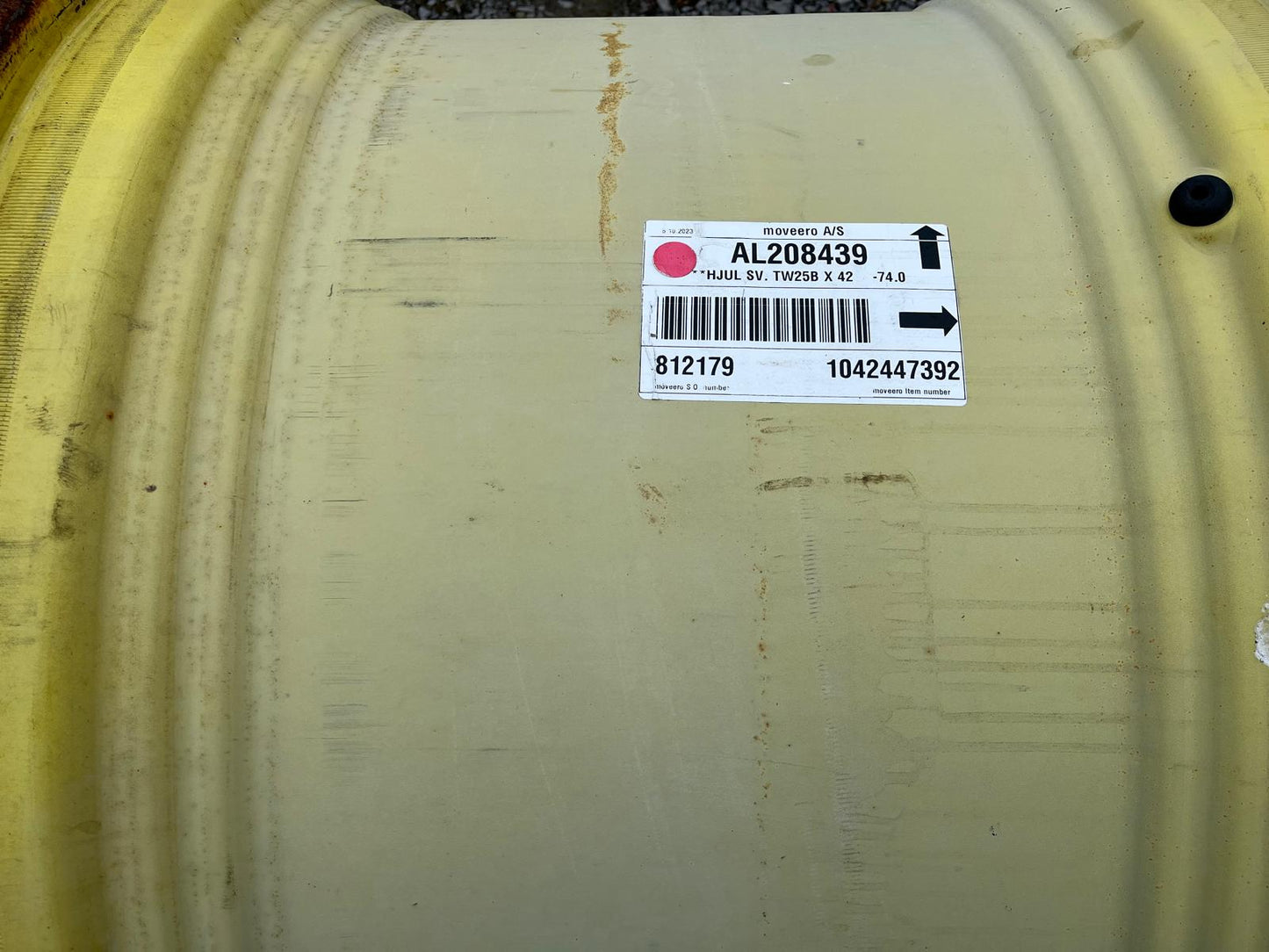 Used 25x42 John Deere Solid Wheel Rim