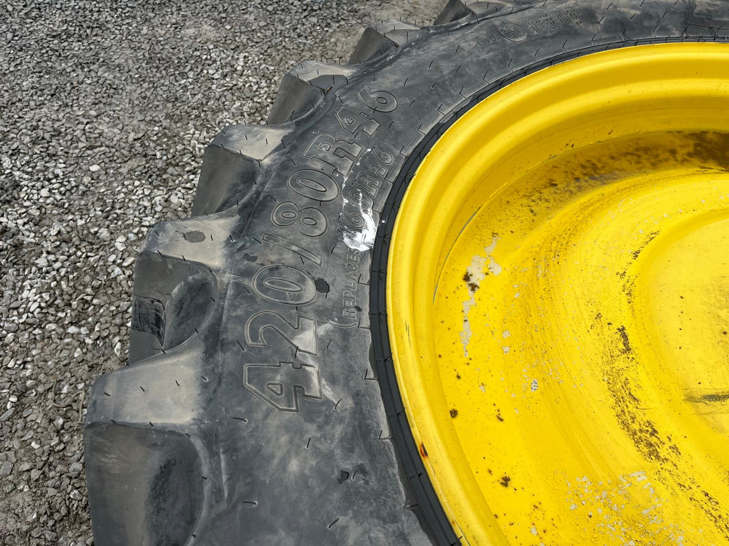 Unused Pair of John Deere Row Crop Wheels 420/80R46 on BKT Tyres