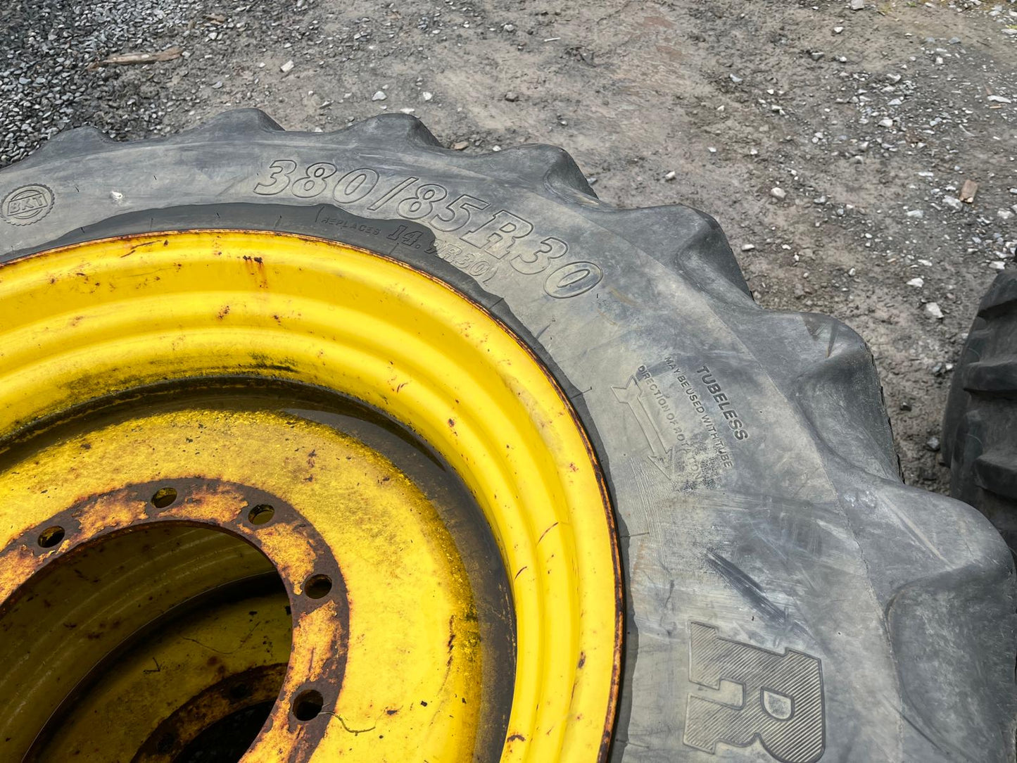 Used Set of John Deere Row Crop Wheels 380/90R46 & 380/85R30 BKT tyres